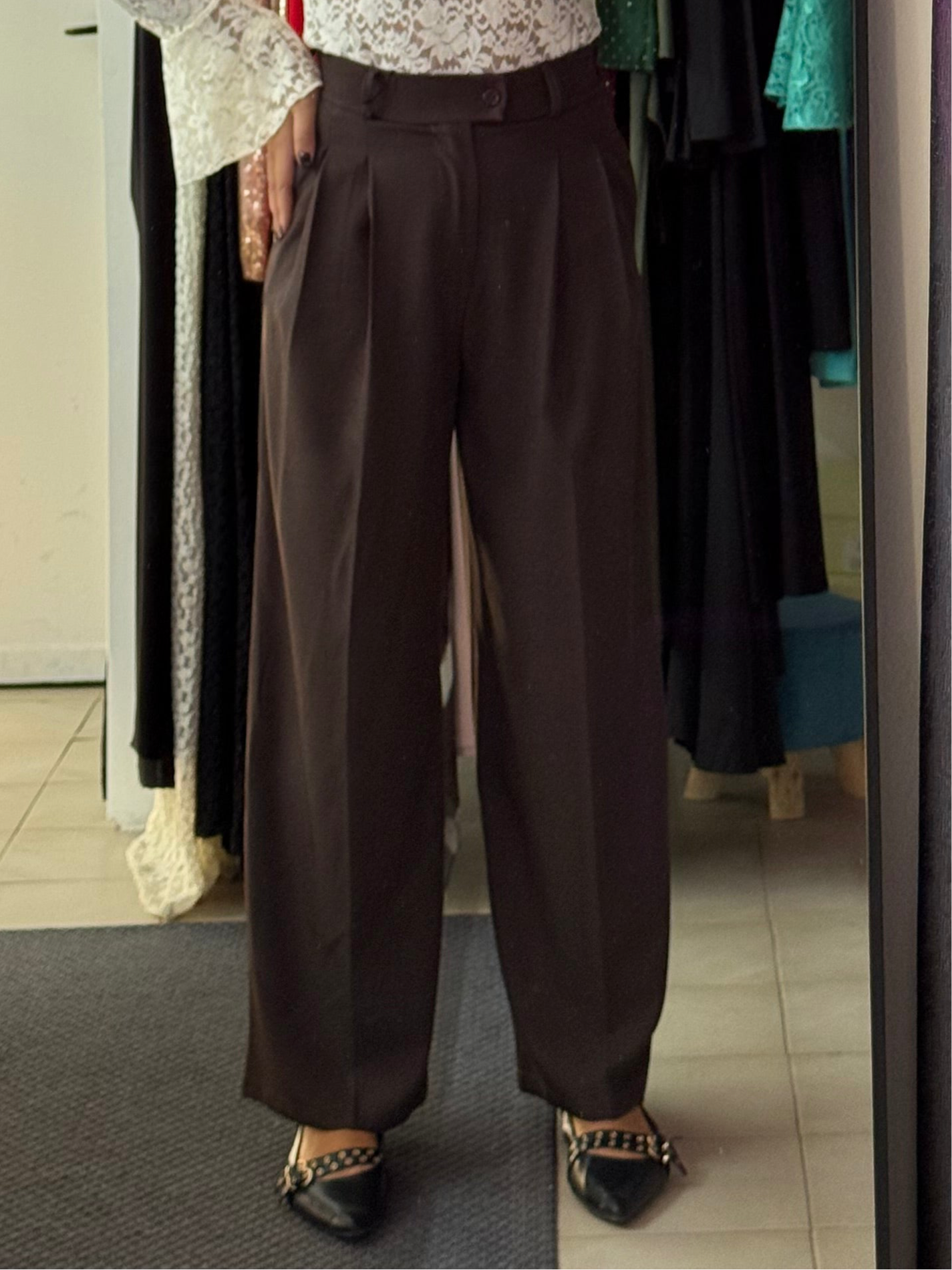 6271 Pantalone Leila