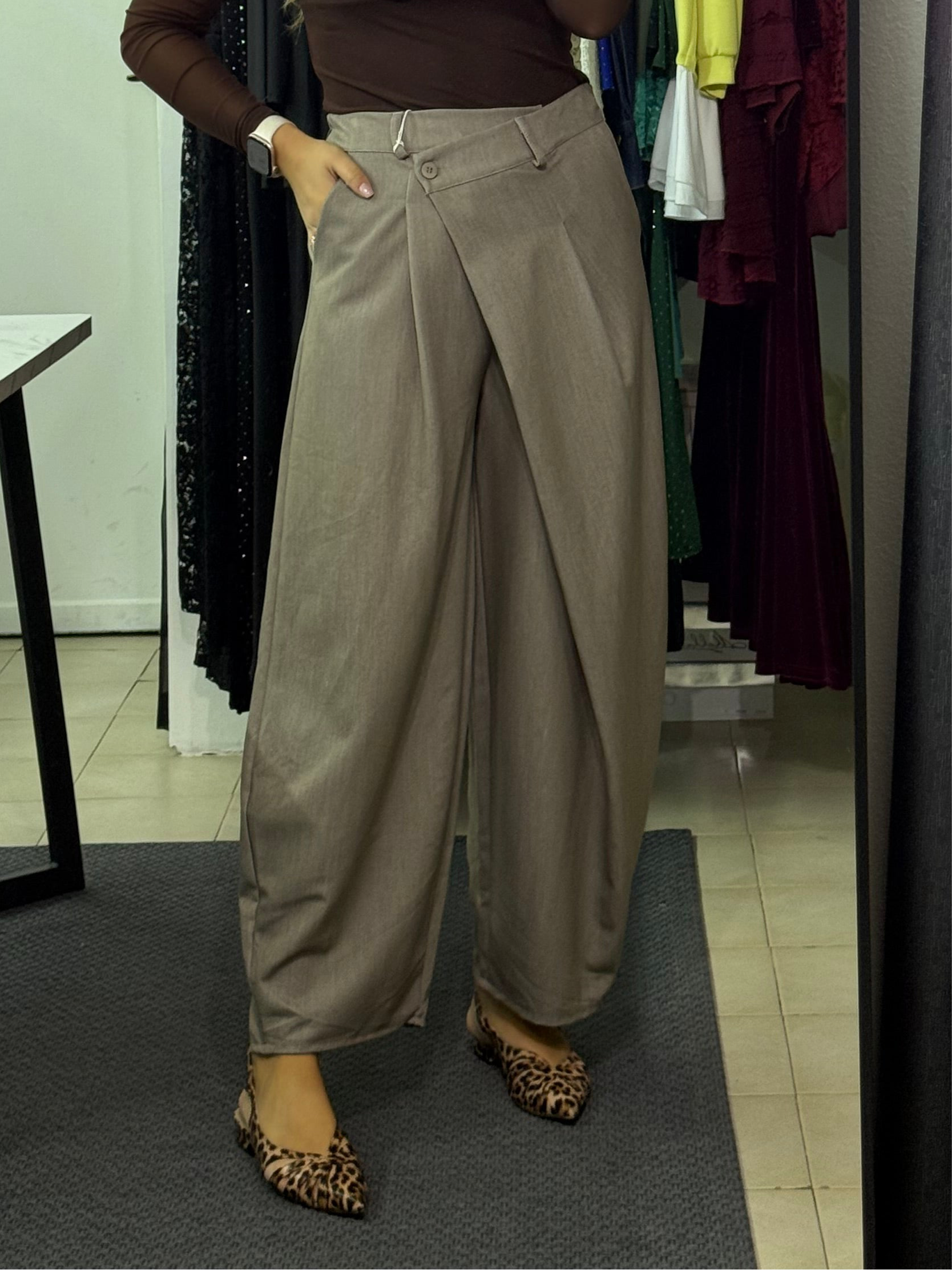 18200 Pantalone Baggy asimmetrico