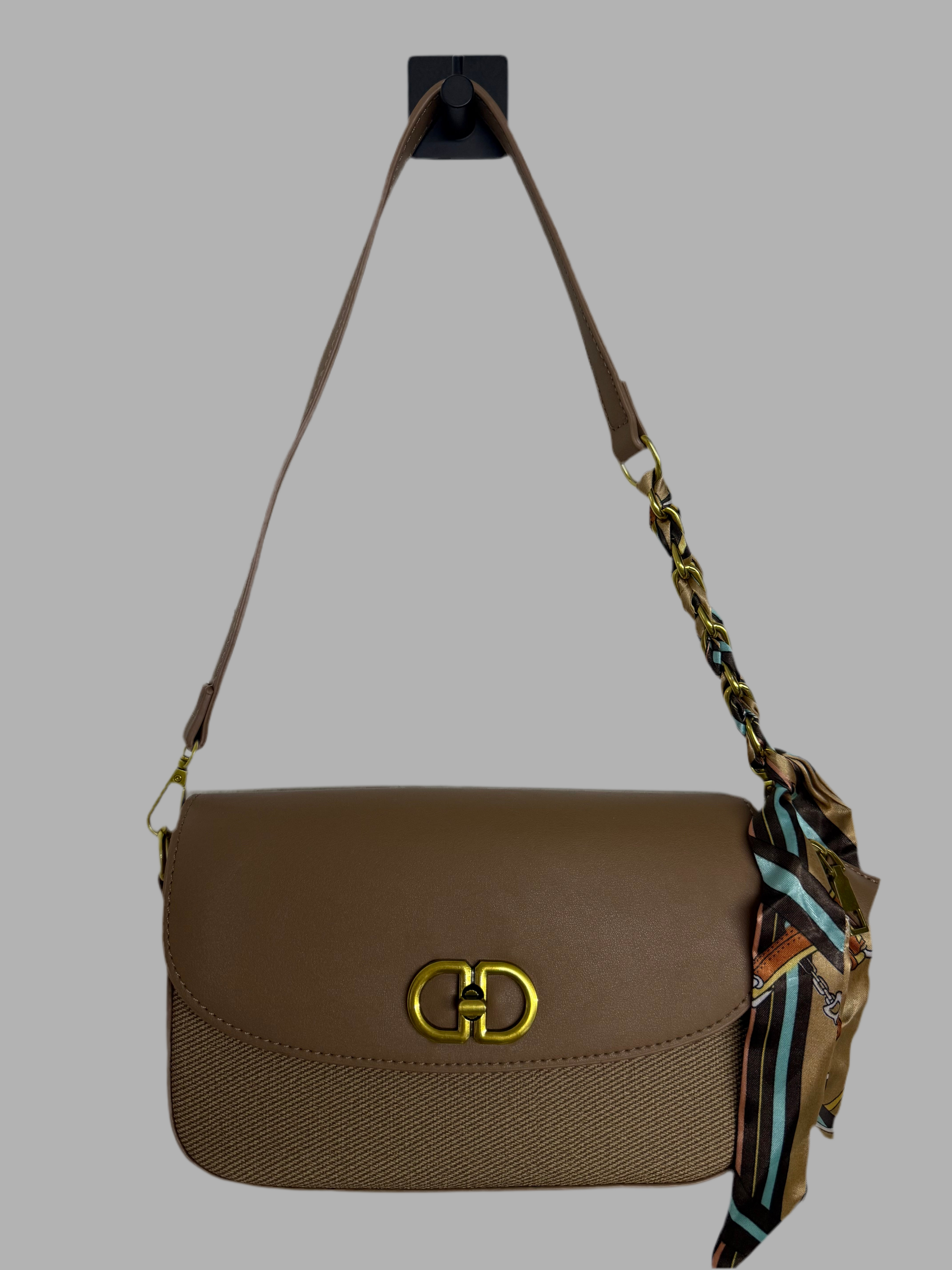 H3806 Pochette Celine