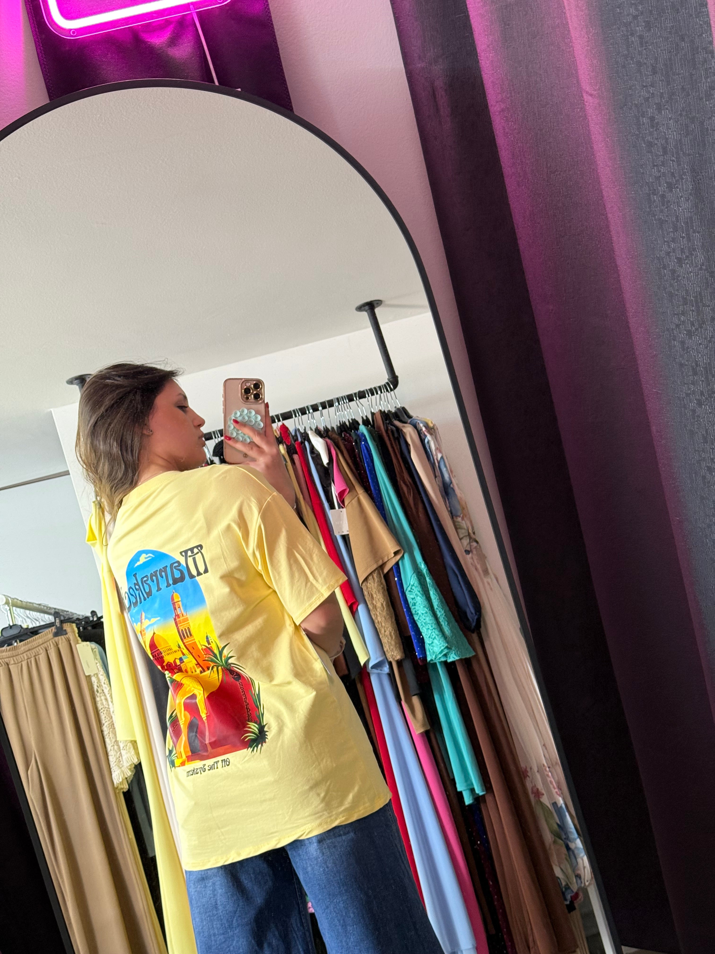 41466 T-shirt over Casablanca