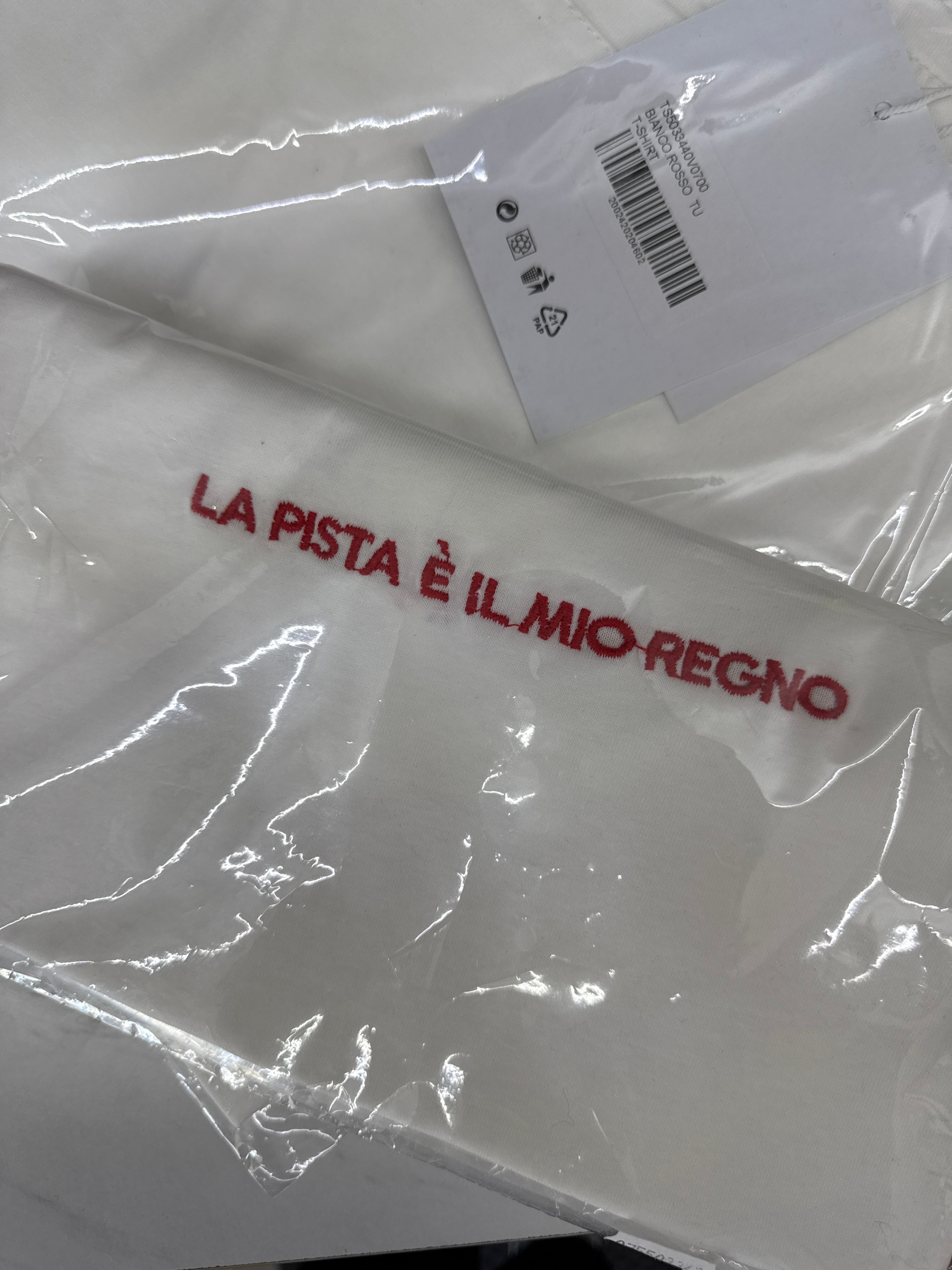T-shirt “ la pista è il mio regno”