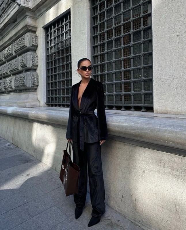 AO810 Tailleur Glamour