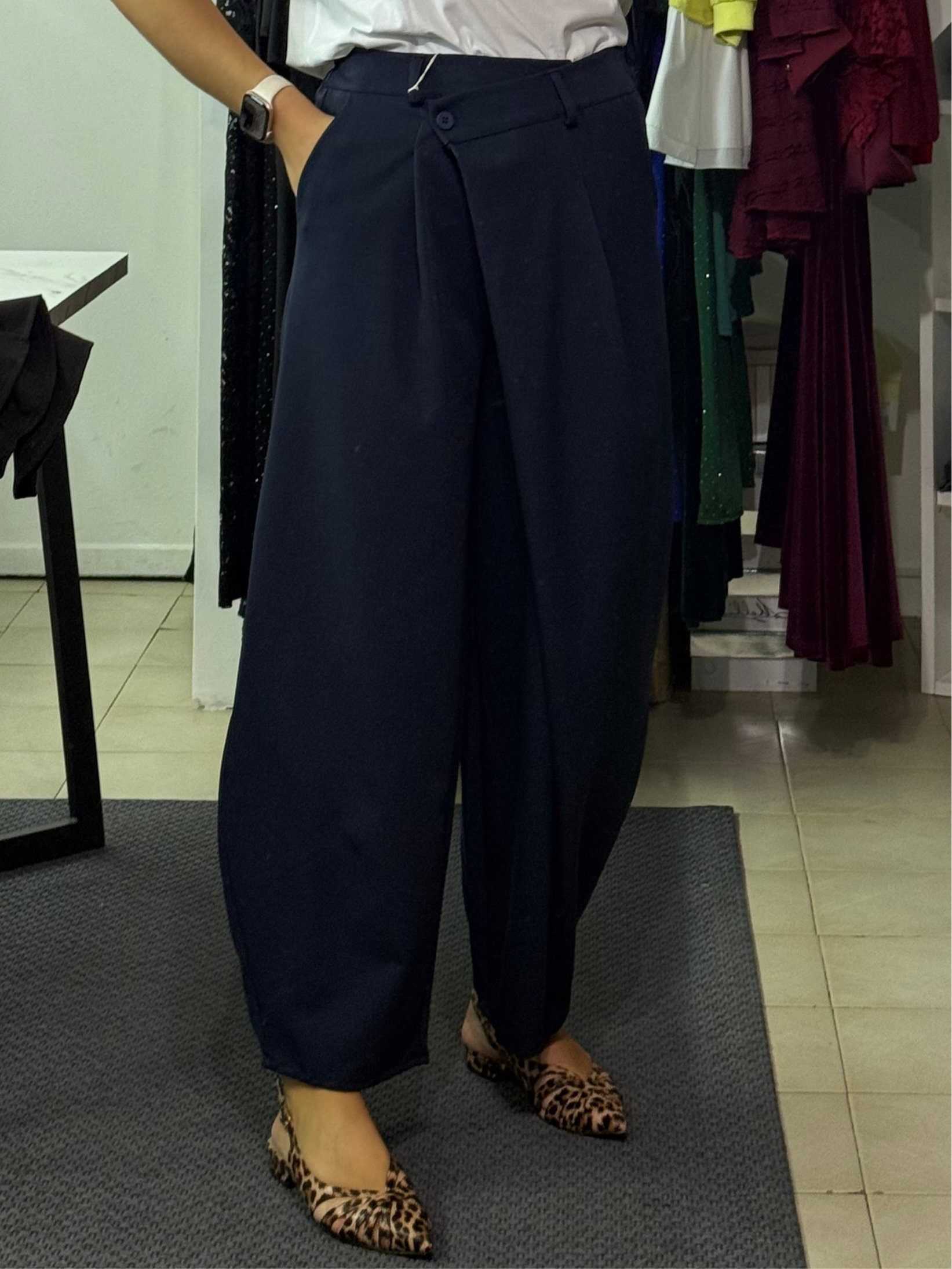 18200 Pantalone Baggy asimmetrico