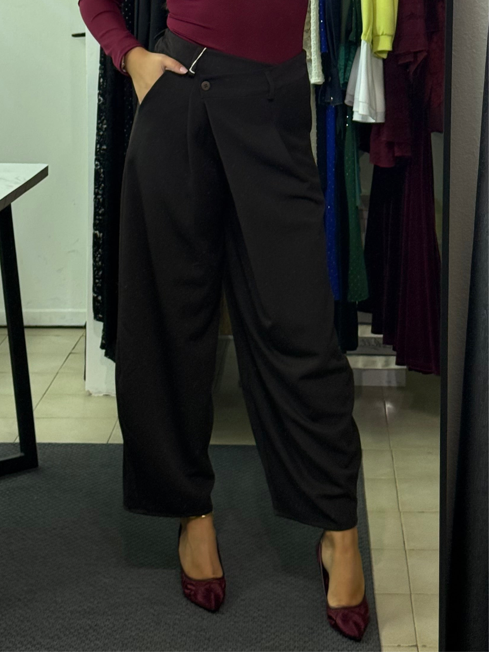 18200 Pantalone Baggy asimmetrico