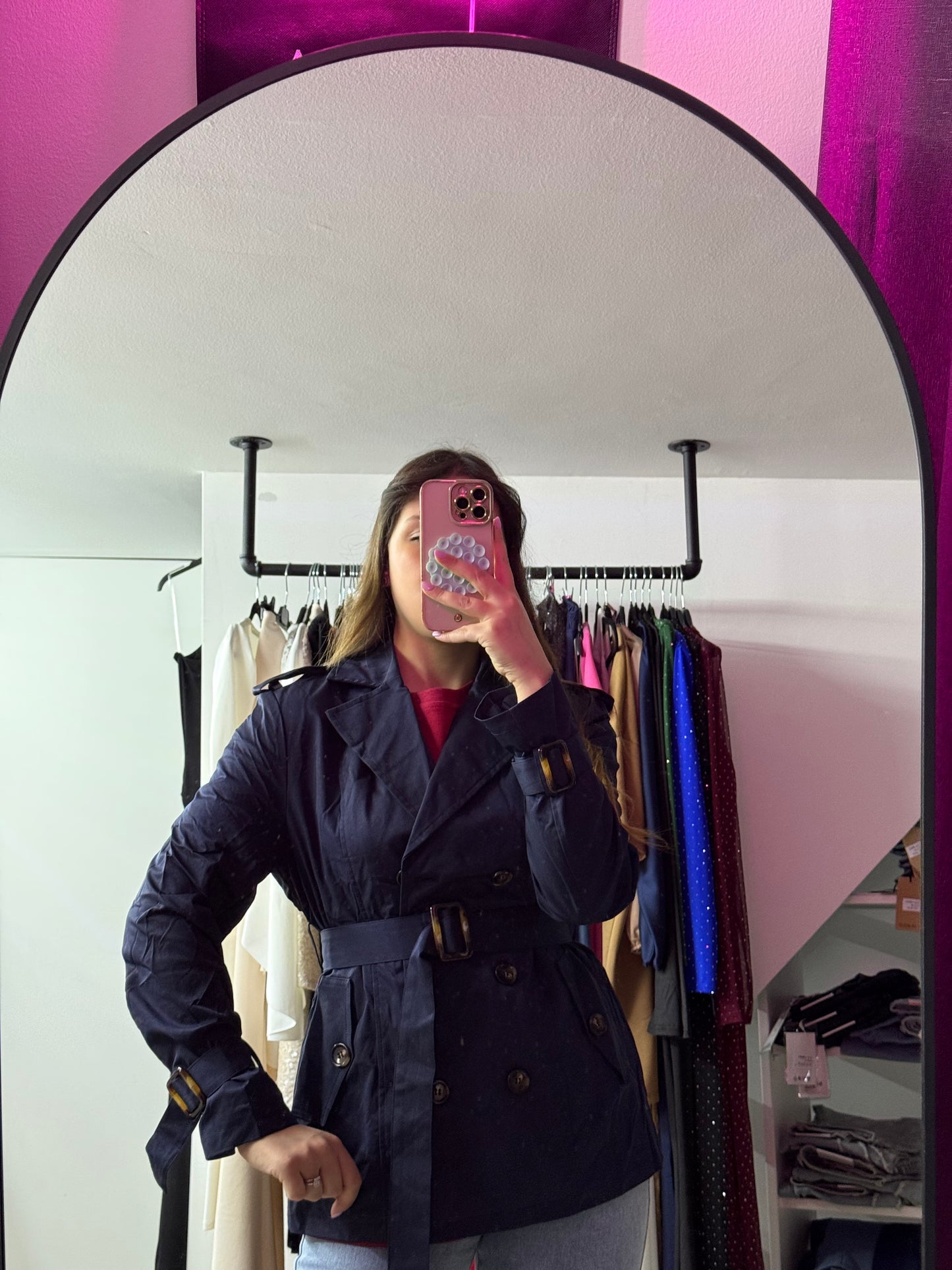 F-142 Trench Woman corto