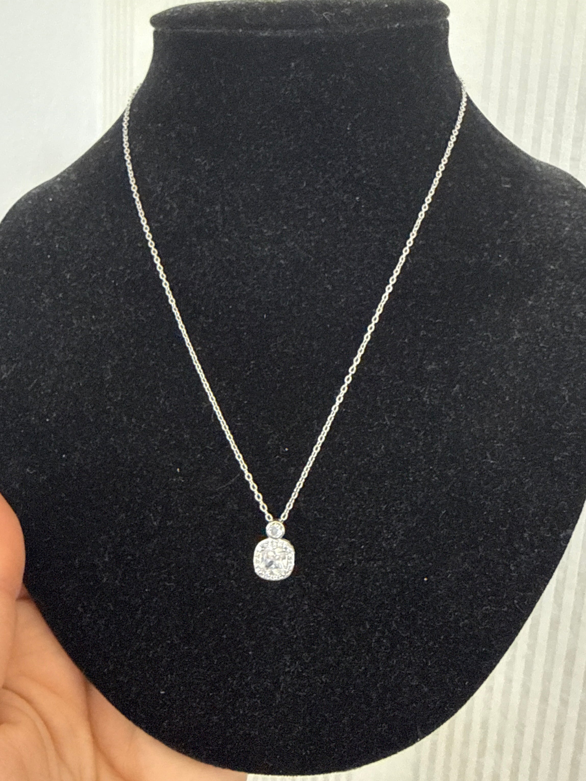 Collana Punto luce