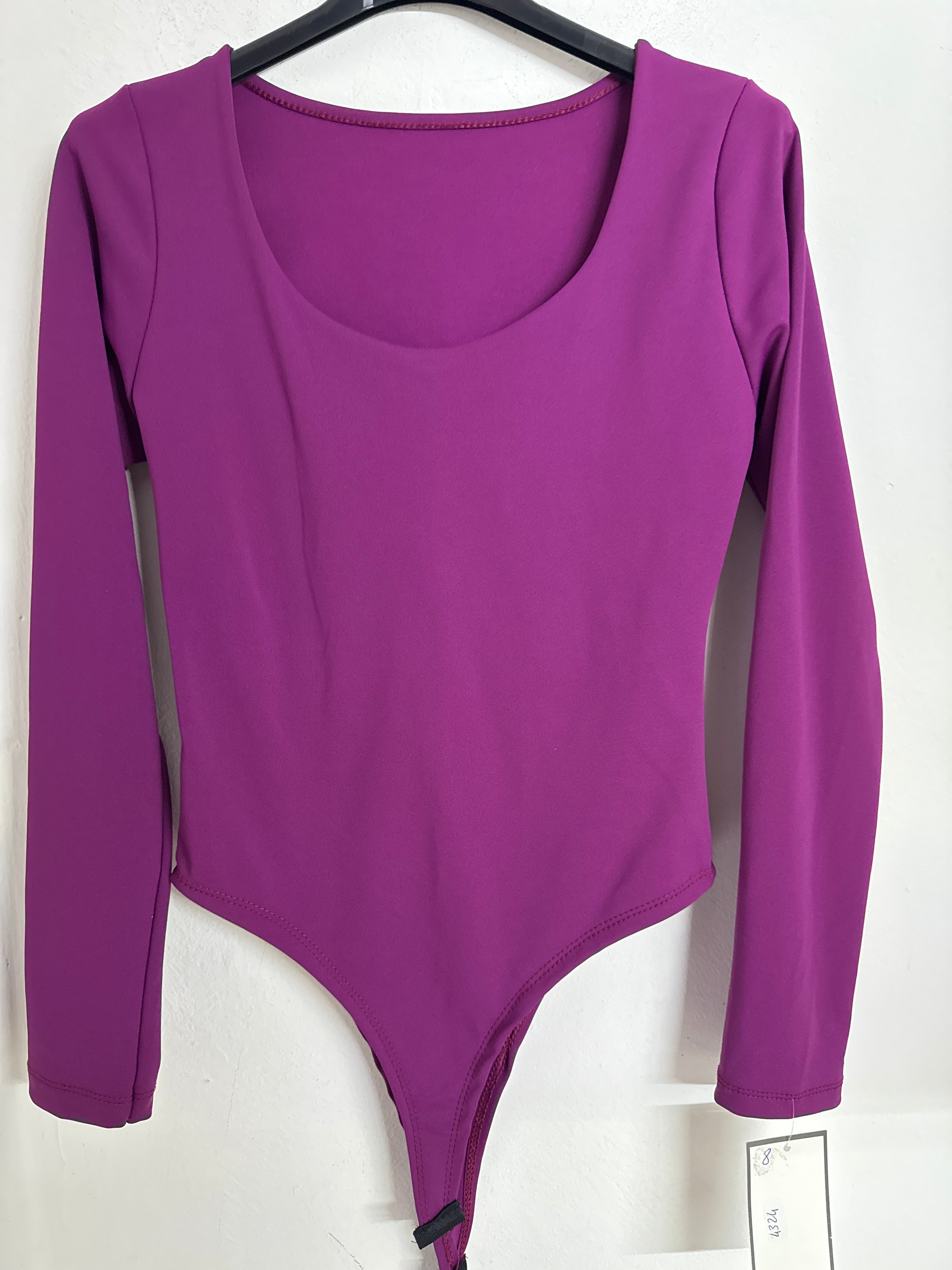 4324 Body basic