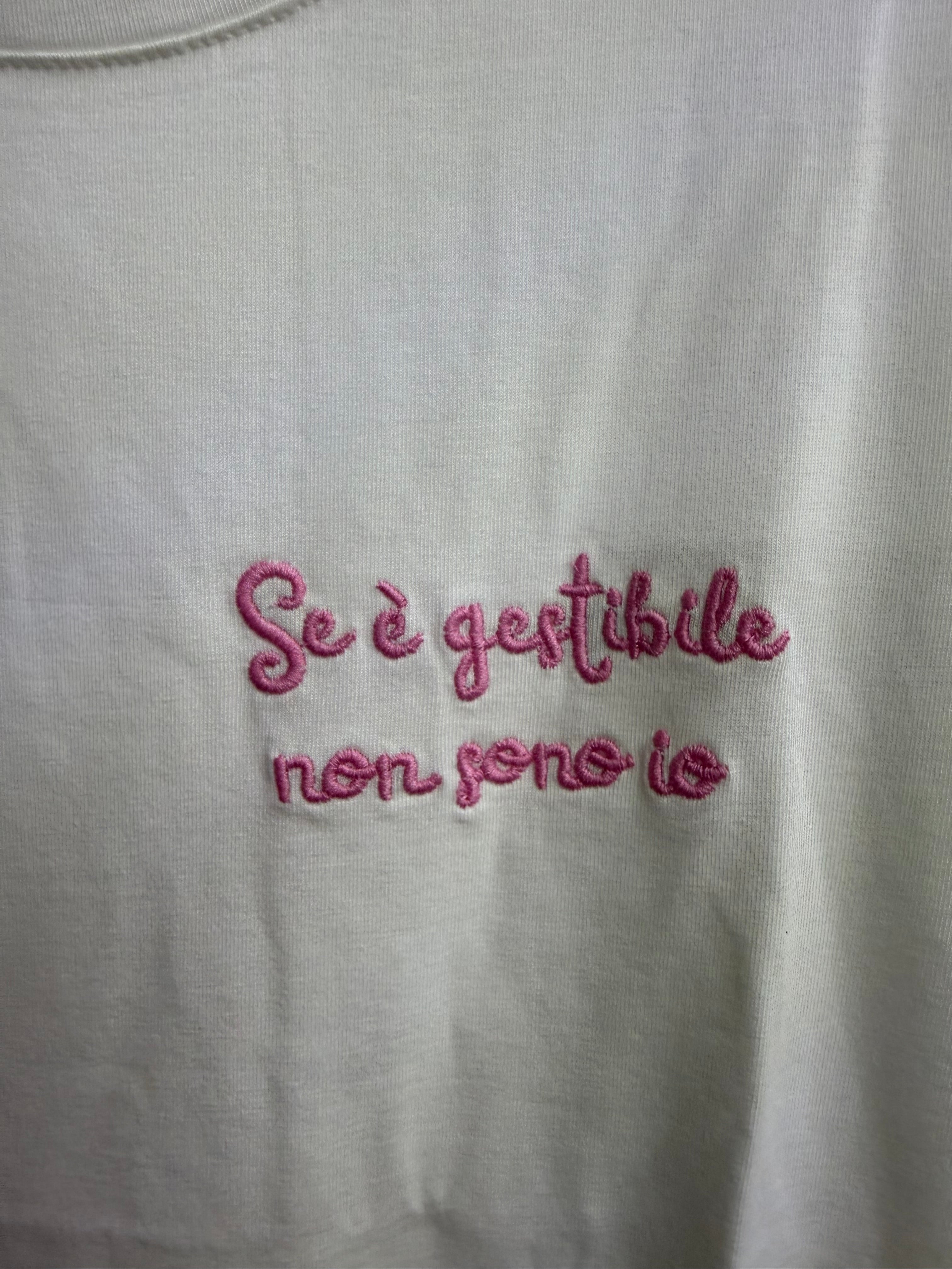 T-shirt “se é gestibile non sono io”