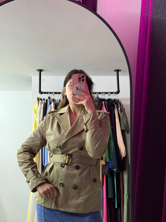 F-142 Trench Woman corto