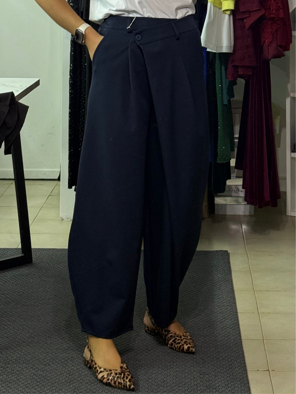 18200 Pantalone Baggy asimmetrico