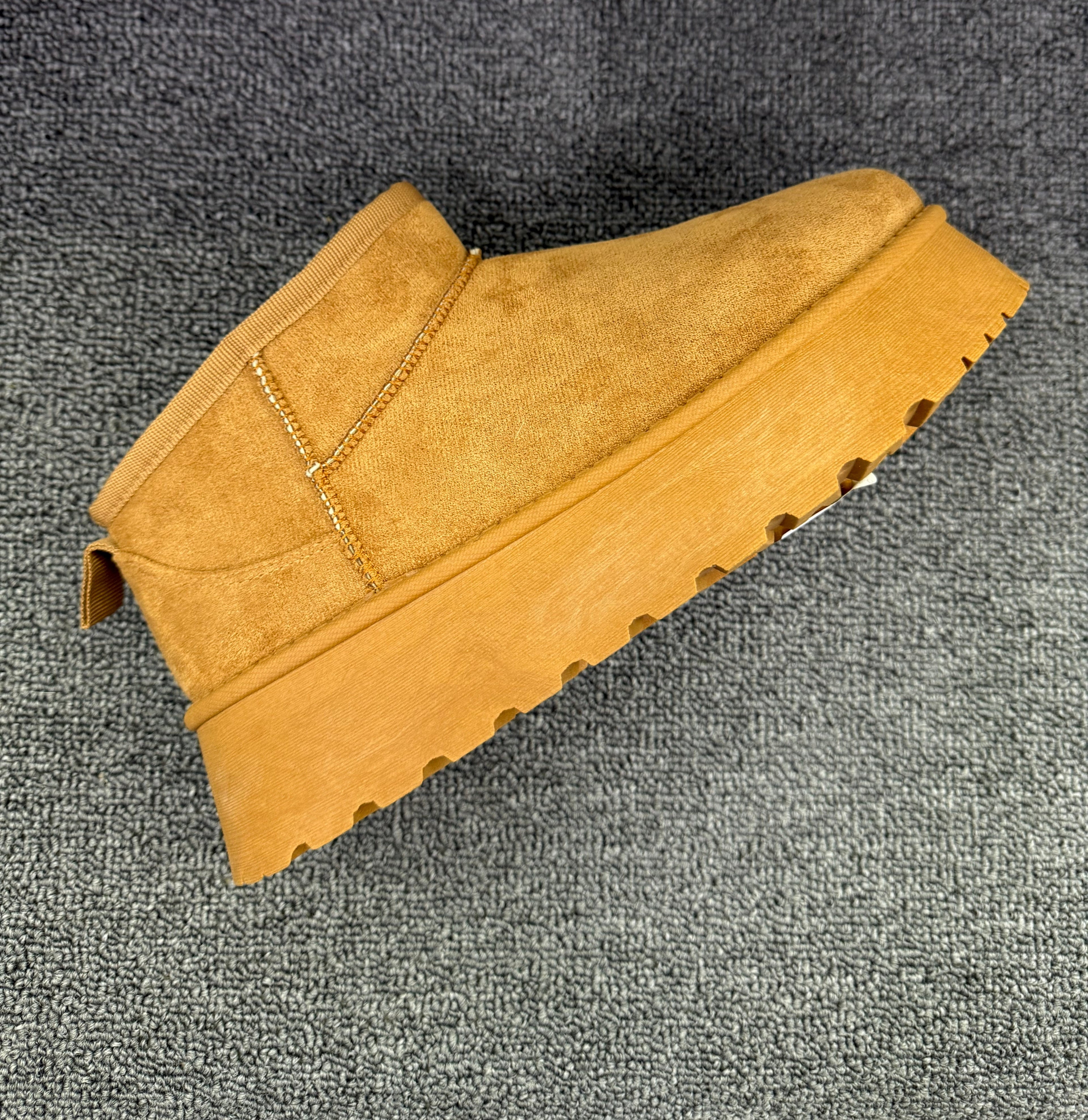 2210 stivaletto UGG