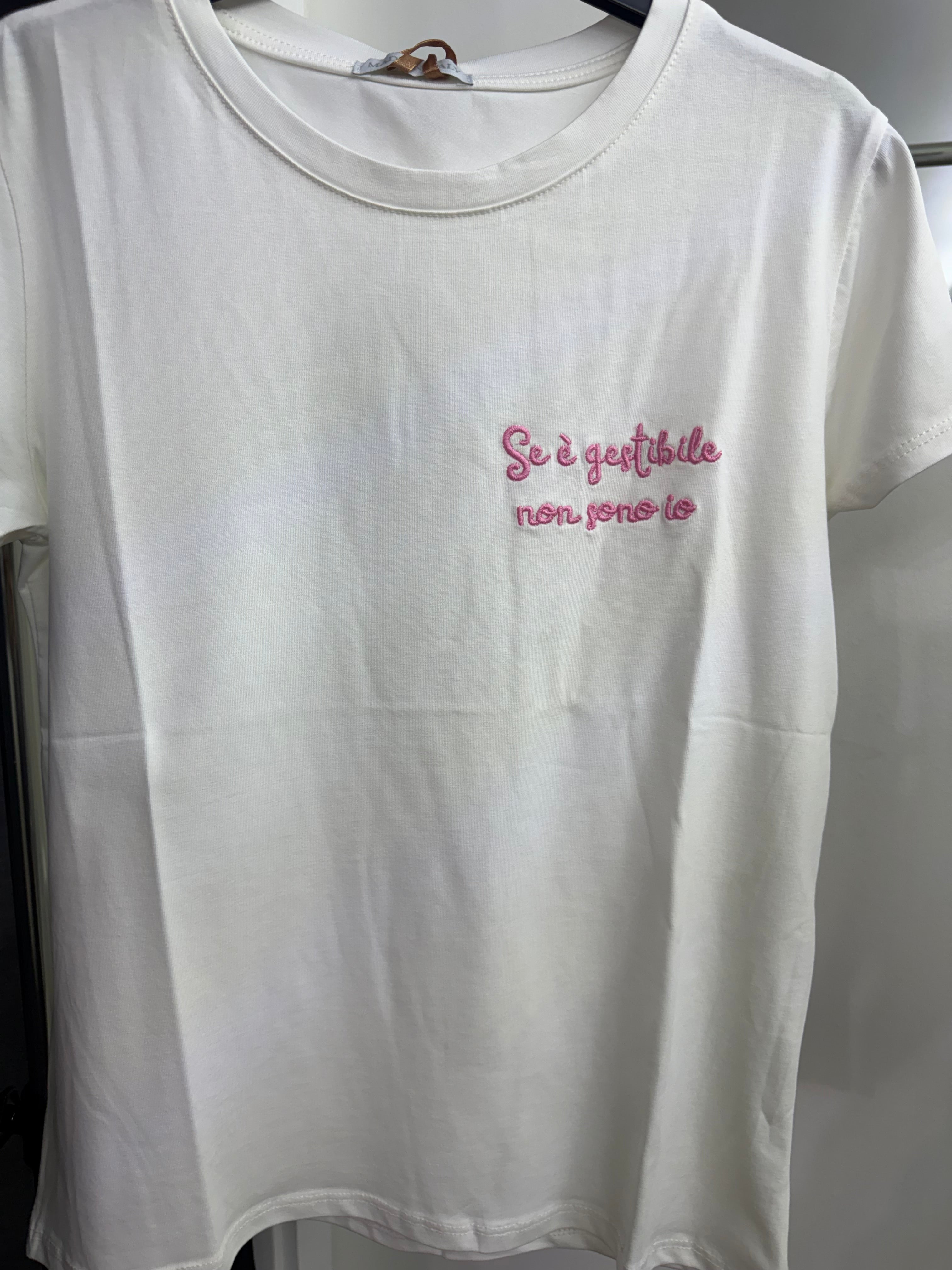 T-shirt “se é gestibile non sono io”