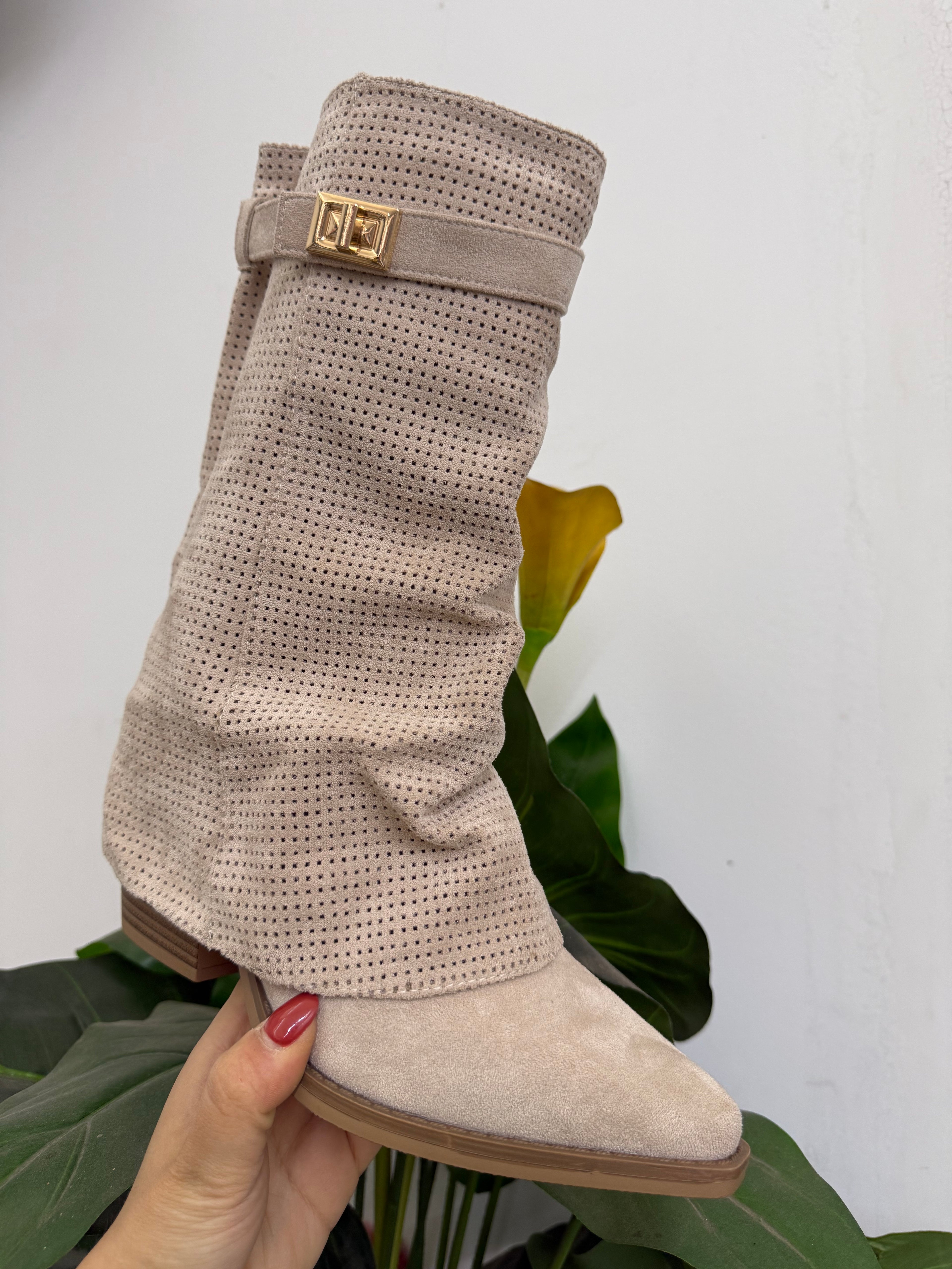 Texano Beige Suede